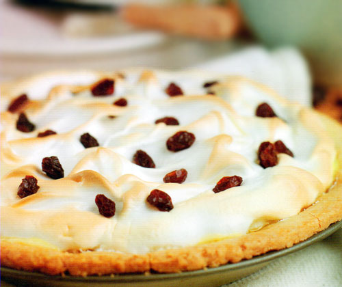 Retro Rum-Raisin Meringue Pie Recipe