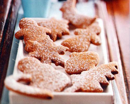 Soft Molasses Cutout Cookies Recipe